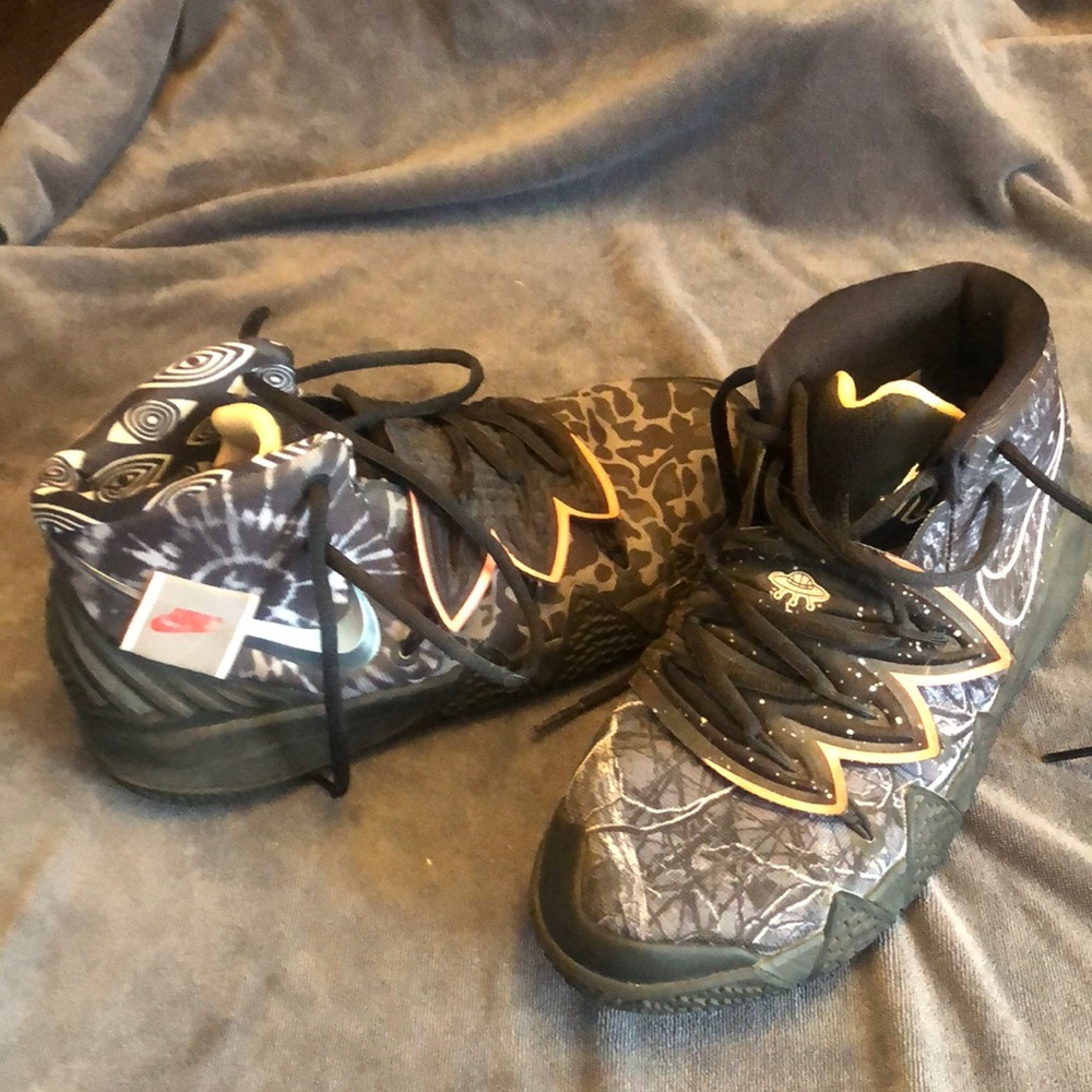 Nike Kyrie hybrid 6.5